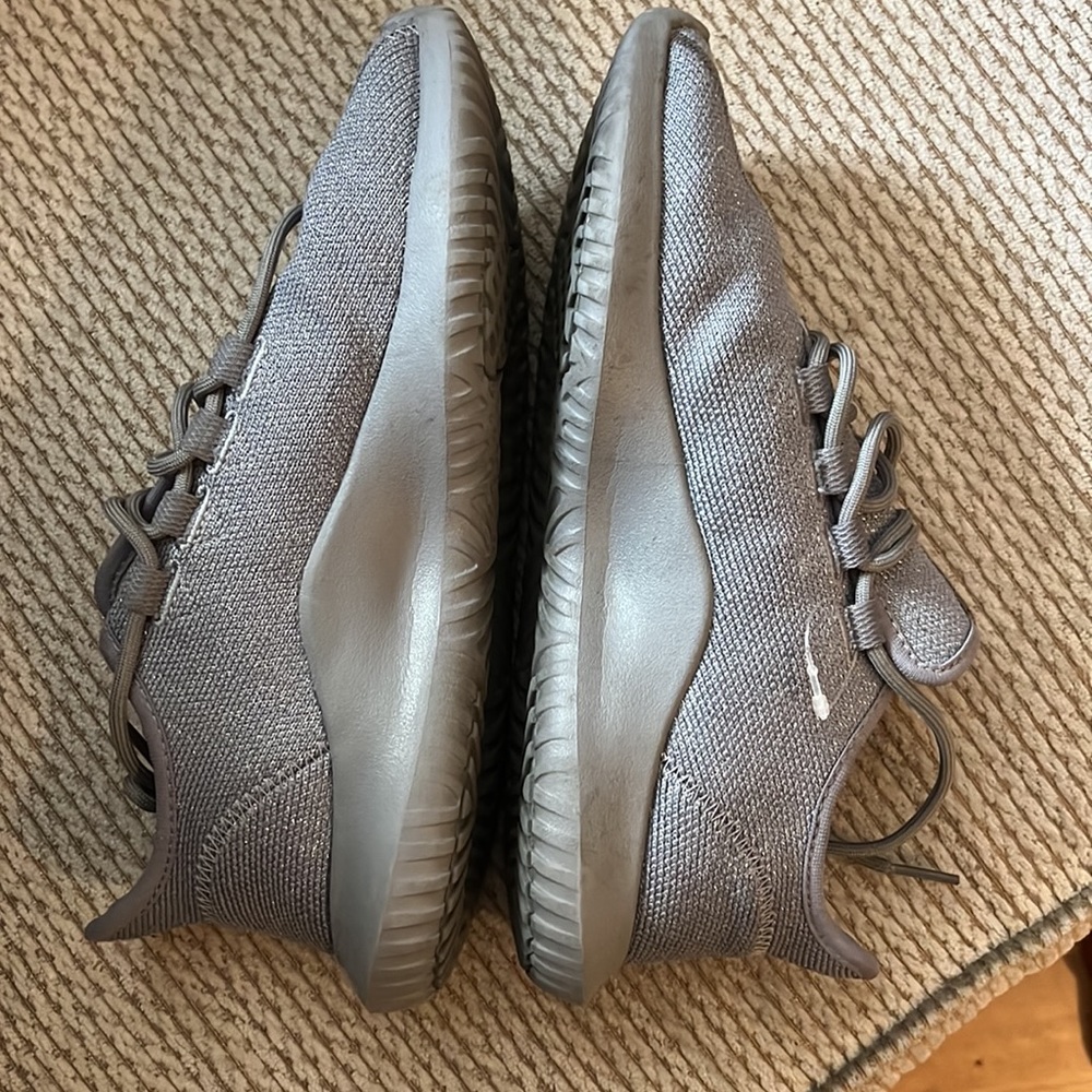 Adidas - Picture 6 of 6